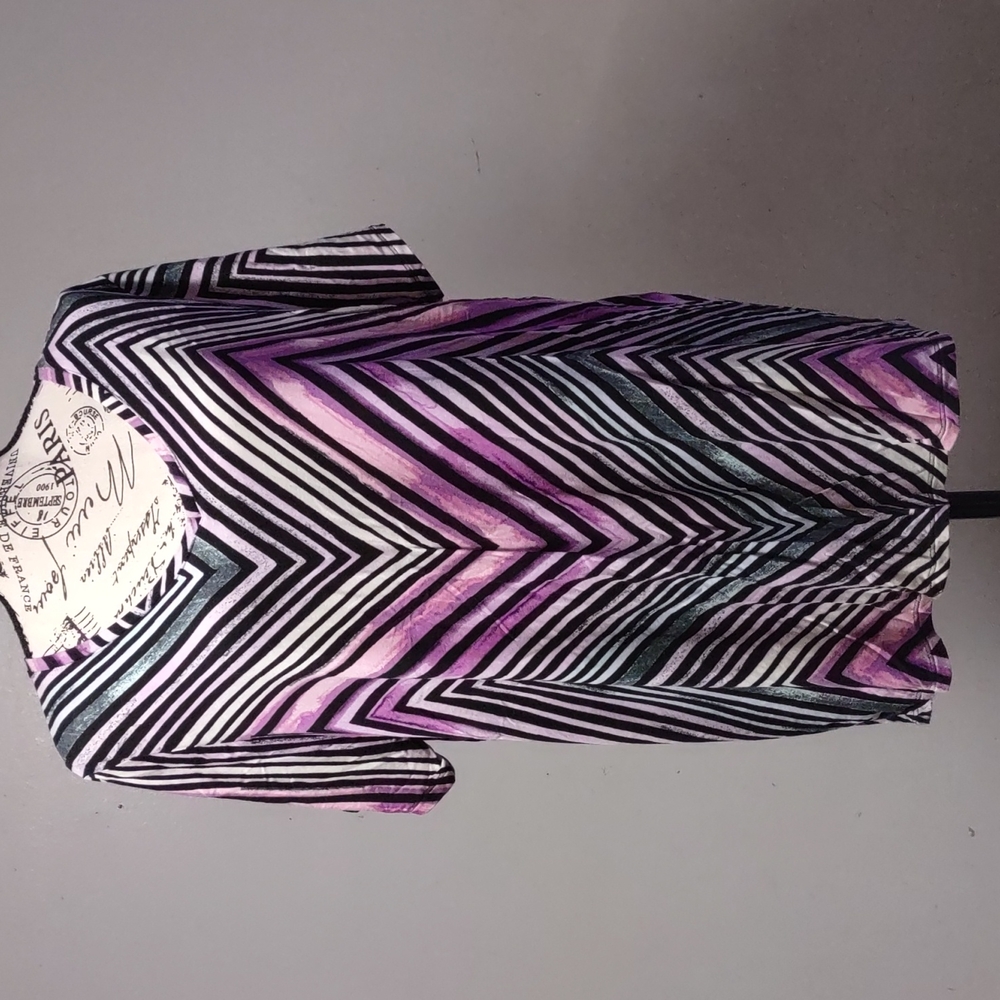 Evri Modern Tee V Neck Tops Size  1X Short Sleeve Multicolor